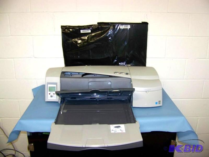 lot 27 image: Hewlett Packard (HP), Designjet 70, 18 Large-Format, Color Printer and Paper