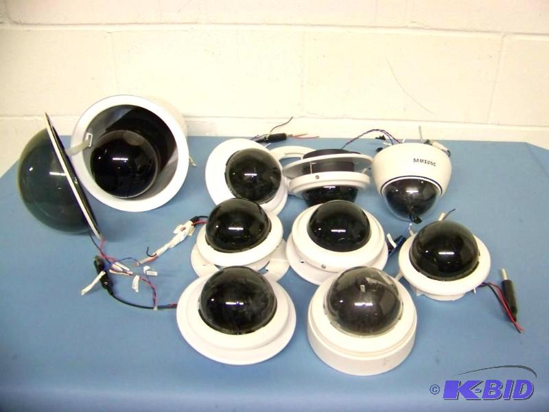lot 71 image: (9) Samsung and Pelco, CCTV  Security Cameras in plastic, dome casing