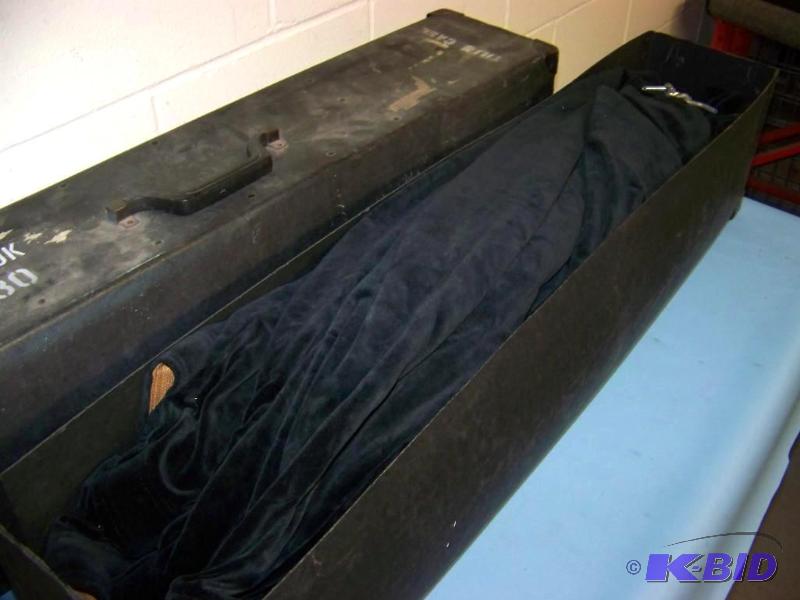 lot 81 image: 5x7, Drape Kit in Hard-Sided Case