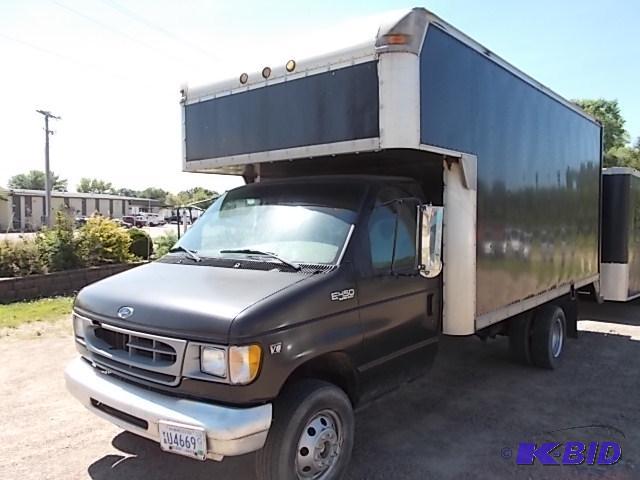 Year 2000 Make Ford Model E-450 Super Duty...