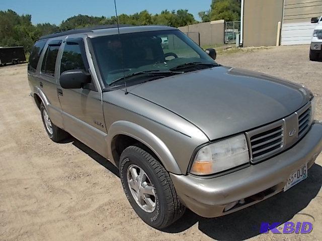 Year 2000 Make Oldsmobile Model Bravada Ve...