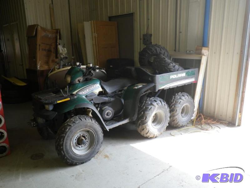lot 10 image: 2000 Polaris Sportsman 500cc 6x6, 3 Extra tir...