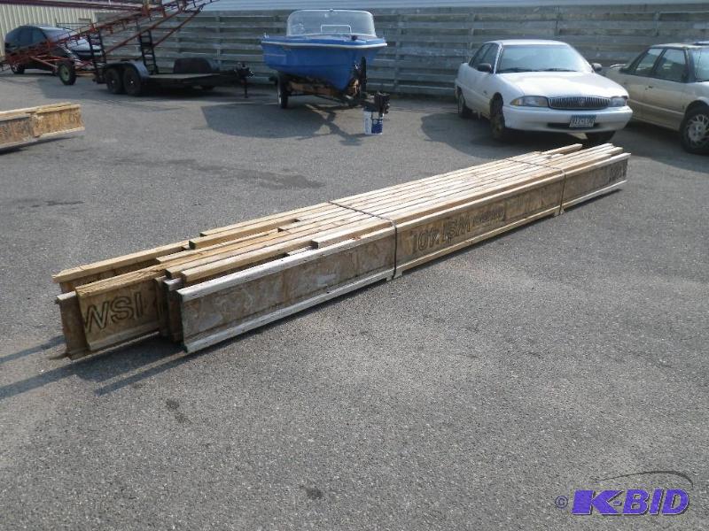 lot 14 image: Pile of new wood I trusses, approx 18 12"...