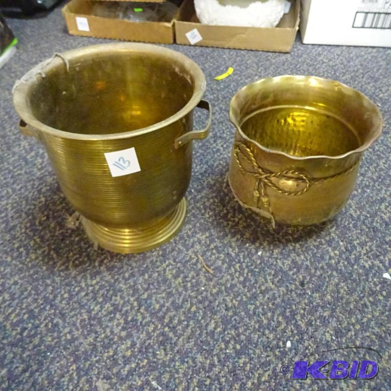 lot 113 image: 2 brass urns...