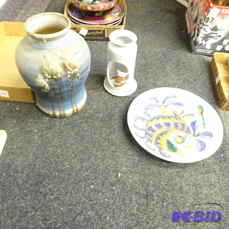 lot 131 image: 3 clay pottery pieces...