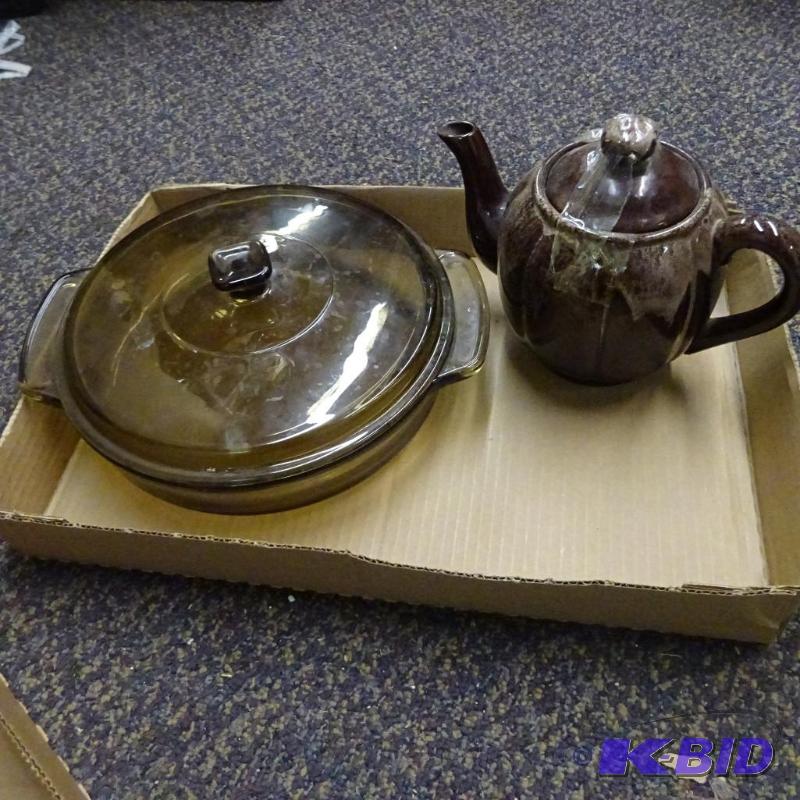 lot 139 image: Anchor cake baking dish. Teapot...