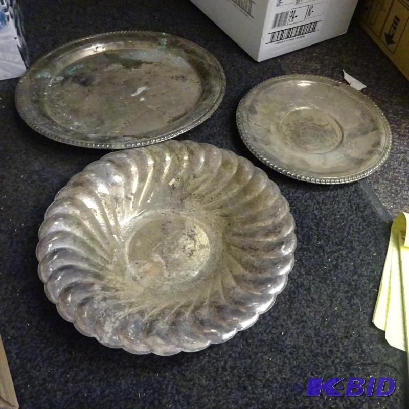 lot 147 image: 3 silver plate platters...