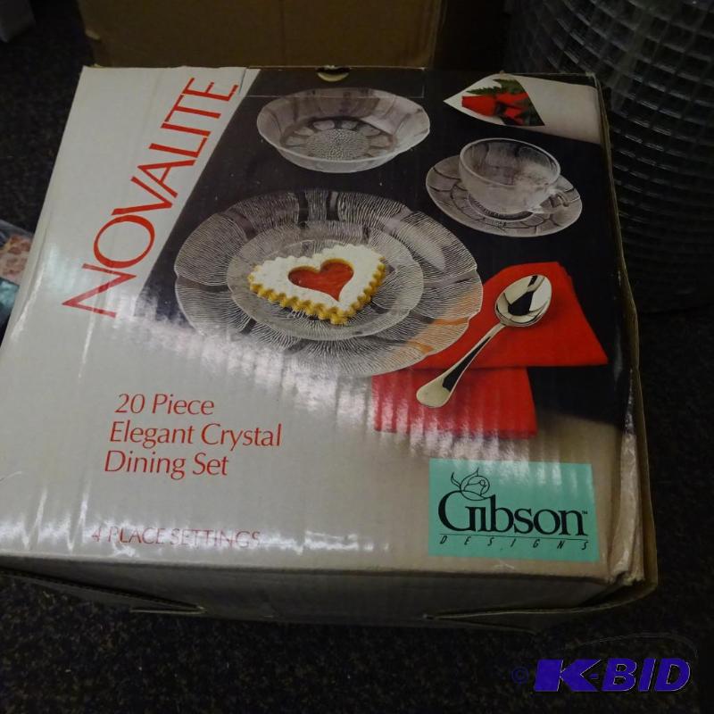 lot 151 image: Nova lite 20 piece elegant crystal dining set...