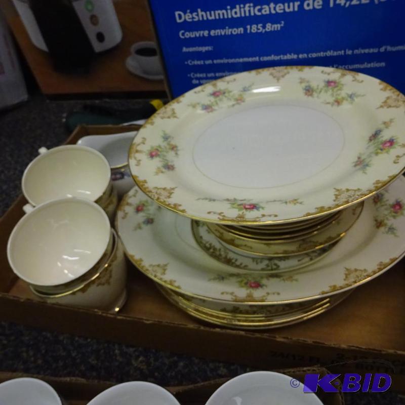 lot 157 image: Nautilus egshell china....