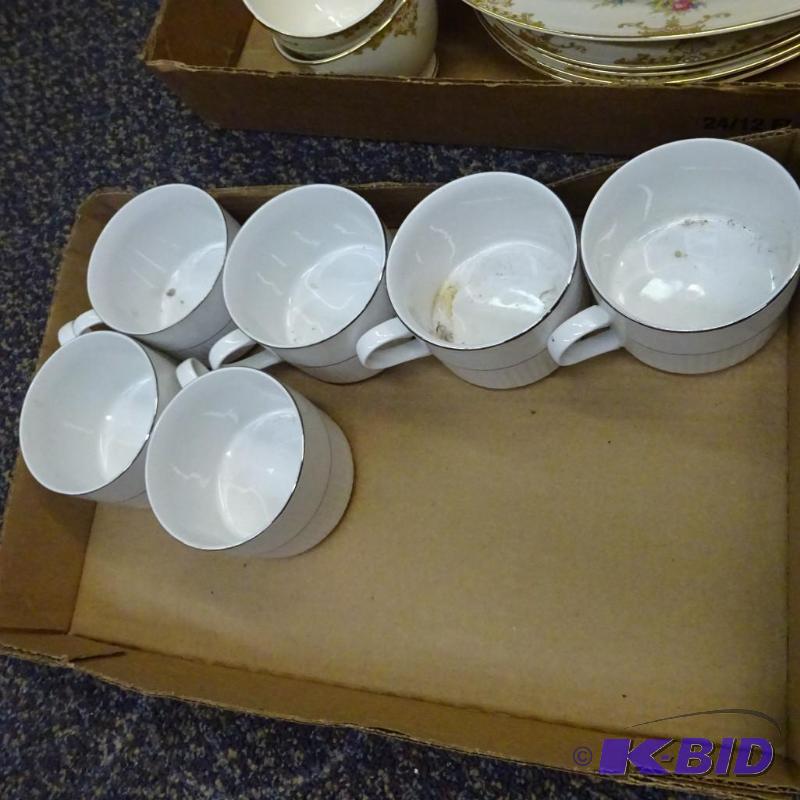 lot 158 image: 6 matching Gibson coffee cups...
