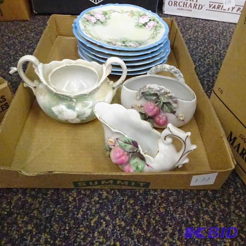 lot 171 image: China plates. Misc China pieces...