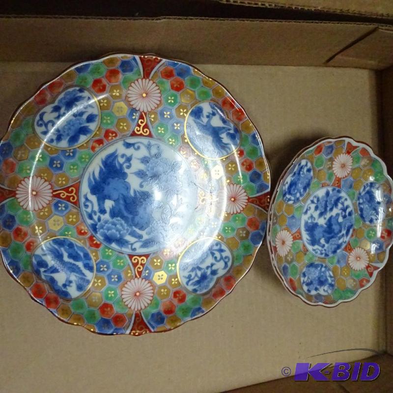 lot 209 image: OMC Japan decorative plates...