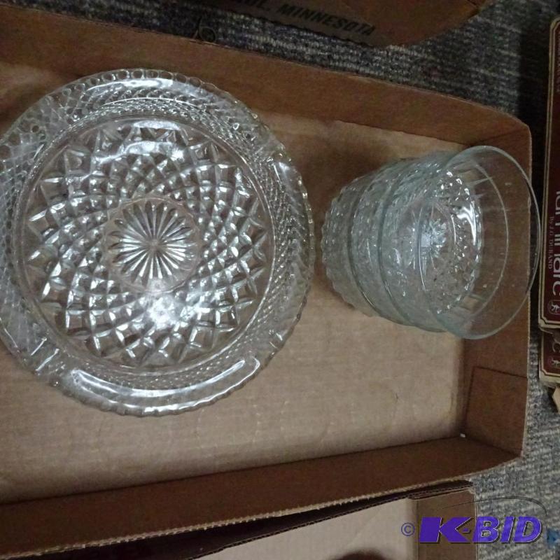 lot 211 image: Ash tray and 3 nbowls...
