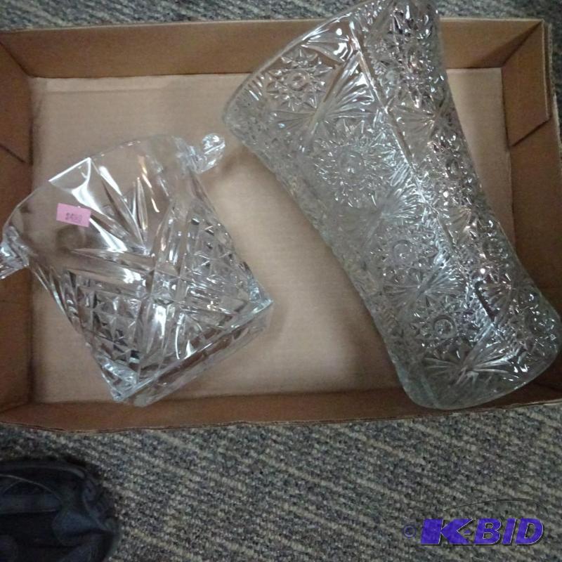 lot 219 image: 2 crystal  Vases...