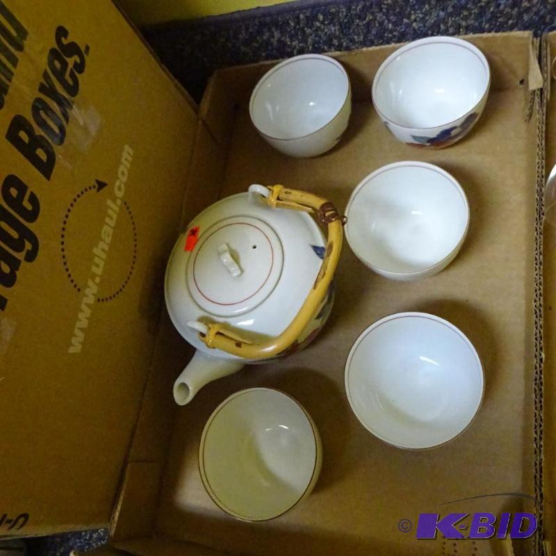 lot 53 image: 5 person tea set...