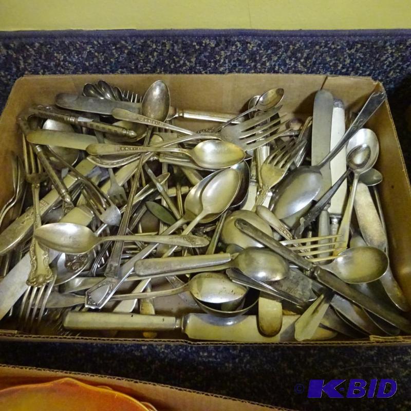 lot 61 image: Silver plate silverware...