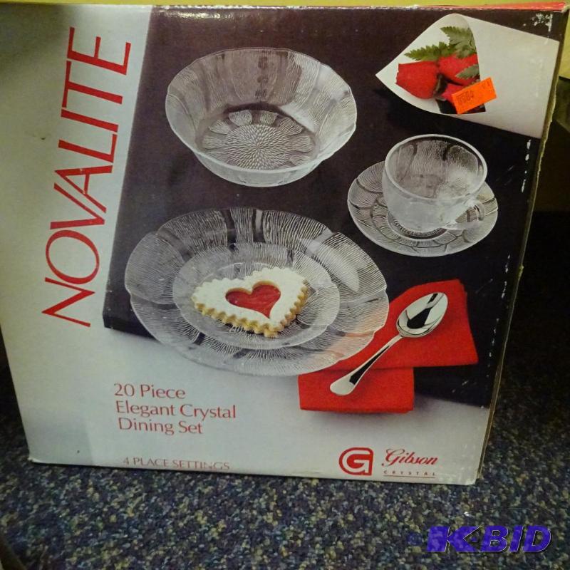 lot 79 image: Nova lite 20 piece elegant crystal dining set...