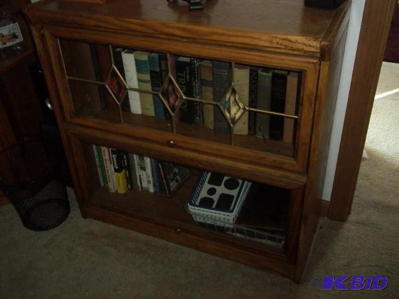 library cabinets w glass doors, books not included (matches 30)