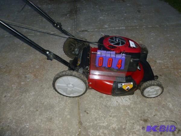 lot 4 image: Craftsman push mower. Lightly used. Tested an...