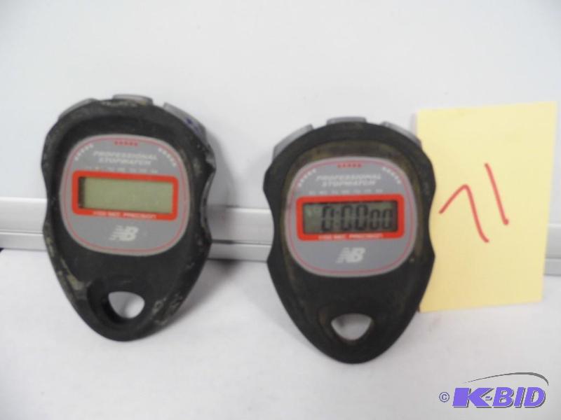 2 Stop Watches