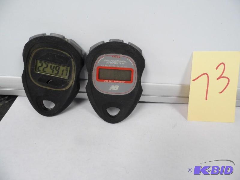 2 Stop Watches
