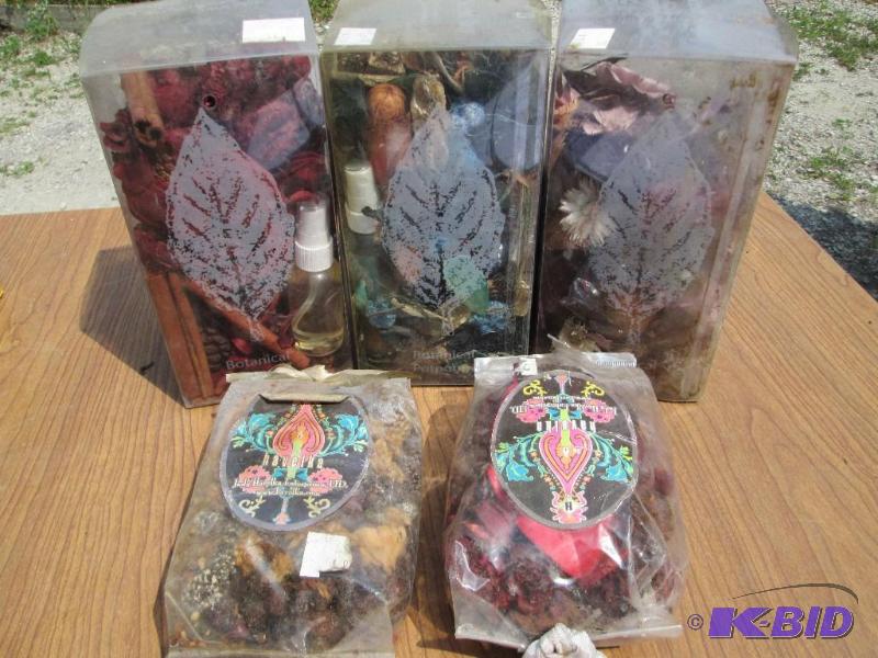 lot 104 image: Lot of boxes and bags of assorted potpourri...