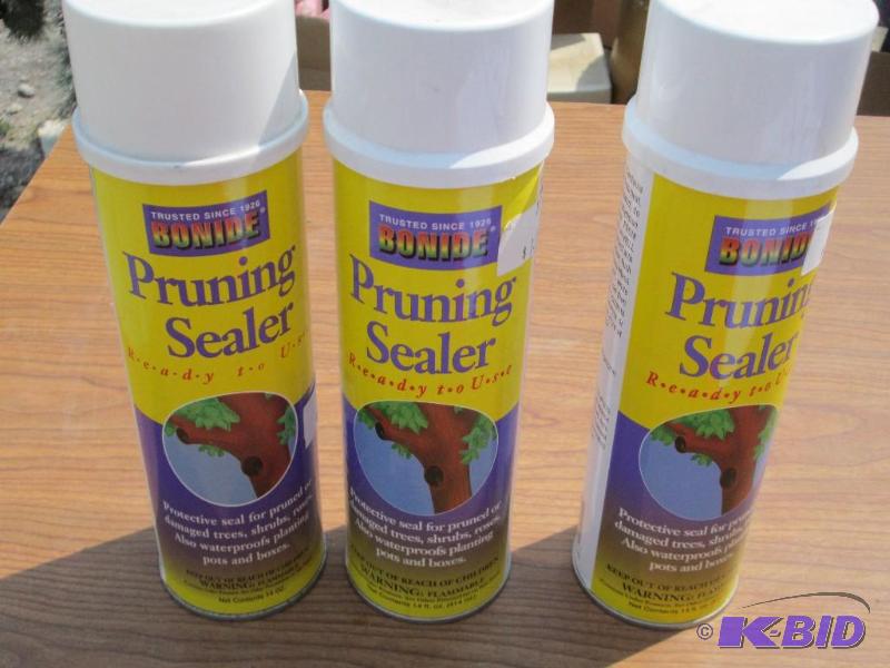 lot 114 image: Lot of 3 cans Bondide spray pruning sealer...