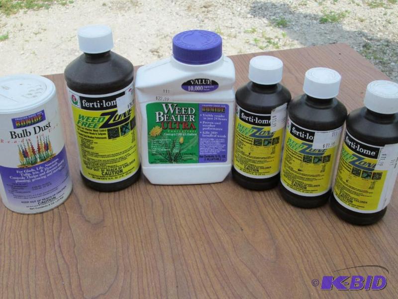 lot 143 image: Assorted weed killers and a bottle of bulb du...