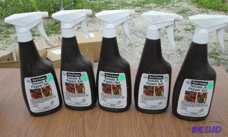 lot 200 image: Fertilome tomato and pepper set, helps plants...