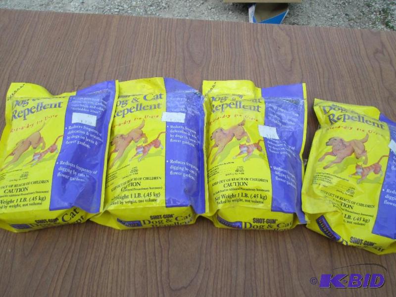 lot 212 image: 4 bags, 1 lb each of dog and cat repellant...