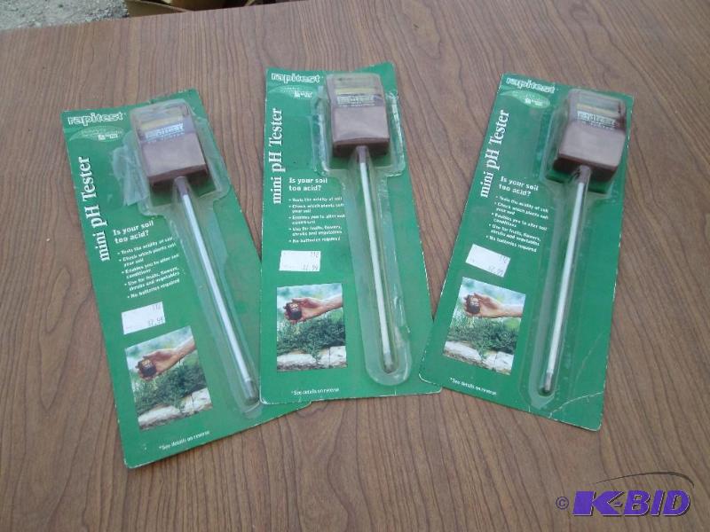 lot 218 image: Lot of 3 Rapitest mini ph testers...