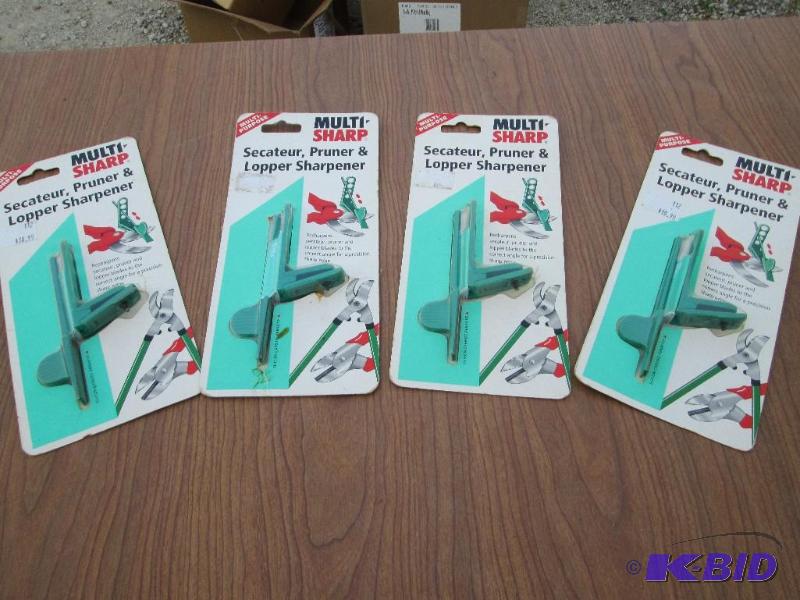 lot 225 image: Lot of 5 multi sharp pruning tools...