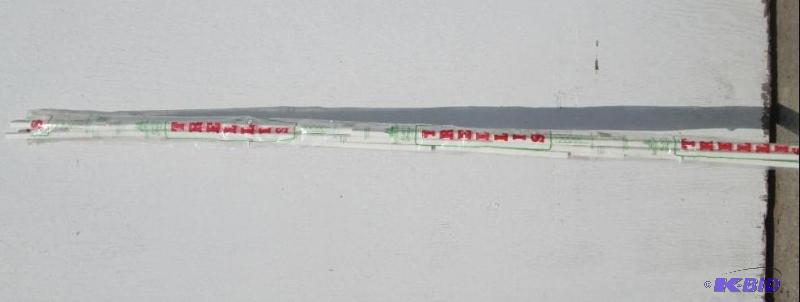 lot 239 image: Plastic upright collapsible trellis, measures...