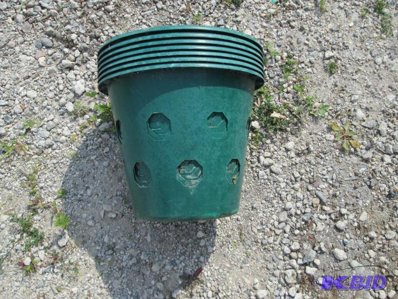 lot 247 image: Bloom Master planter lot, side holes, 7 total...