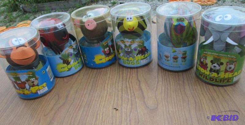lot 289 image: Lot of 6 grow a pet figures, add water and wa...