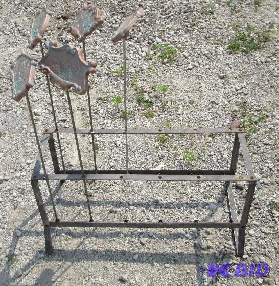 lot 40 image: Retail display stand with 5 herb lables, appr...