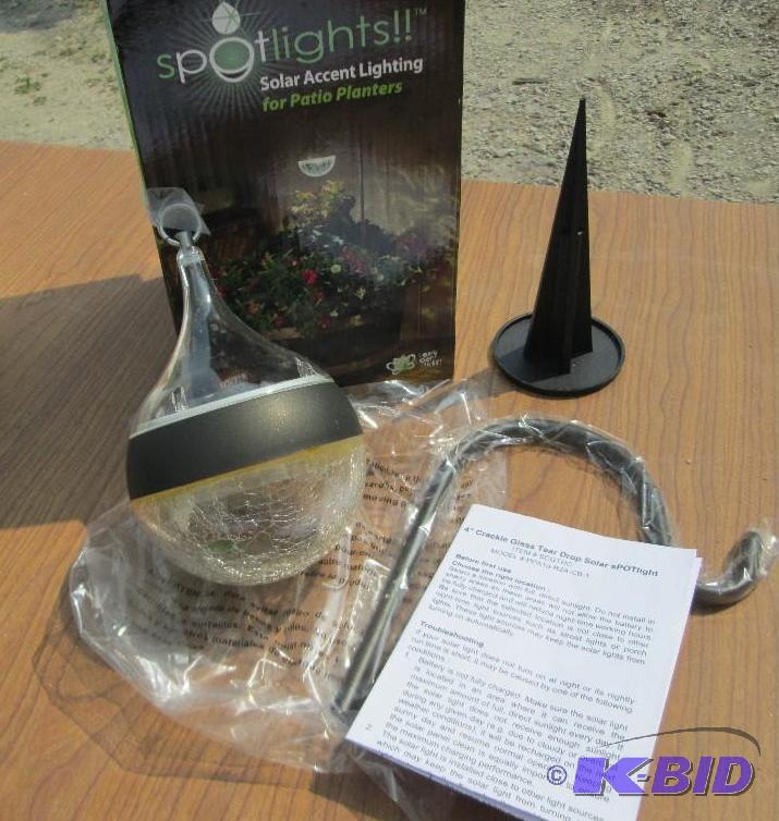 lot 45 image: Spotlights Solar accent lighting for patio p...