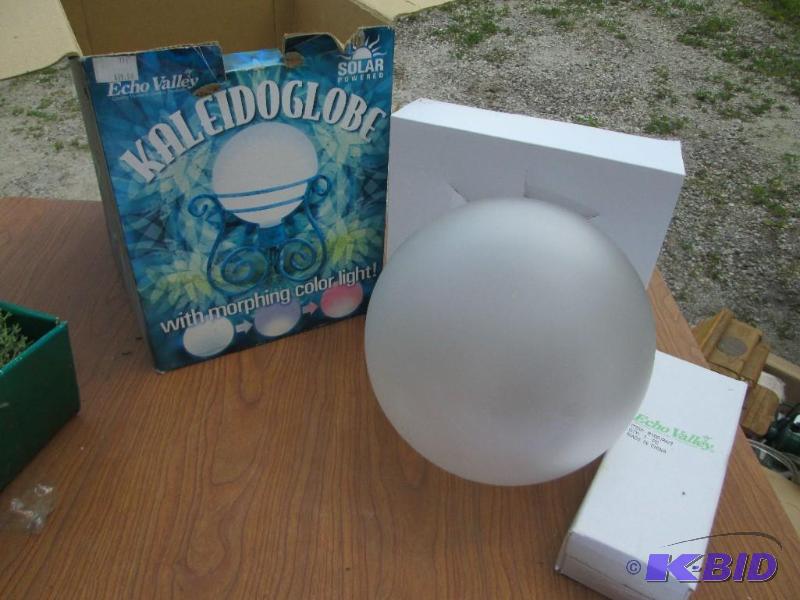 lot 64 image: Echo Valley Kaleidoglobe solar powered gazing...