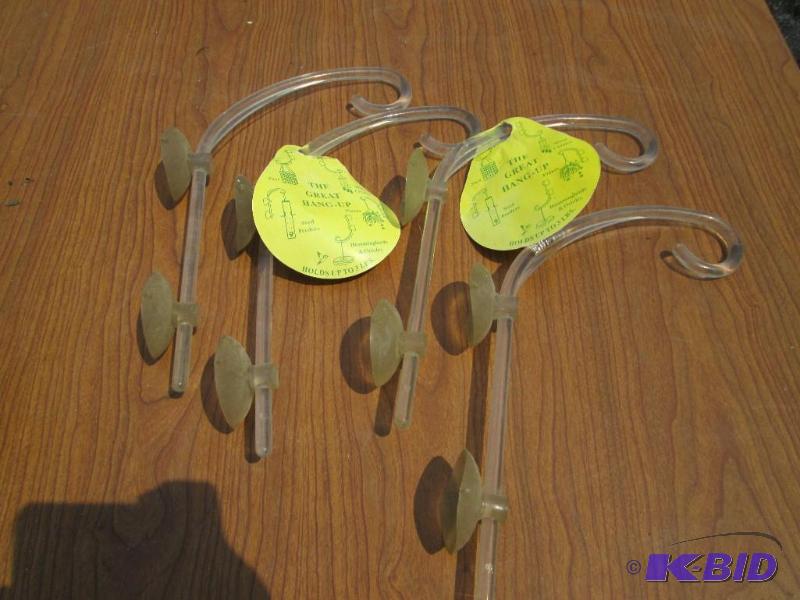 lot 76 image: Lot of 3 suction cup attached hanging basket ...