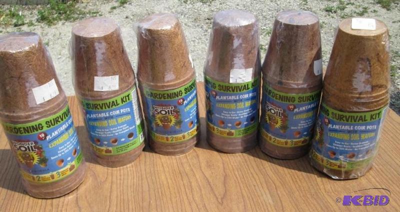 lot 92 image: Lot of 6 packs, starter pots with expanding s...