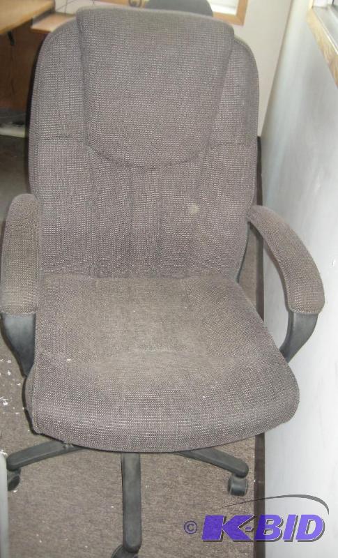 Gray Fabric Swivel Office Chair