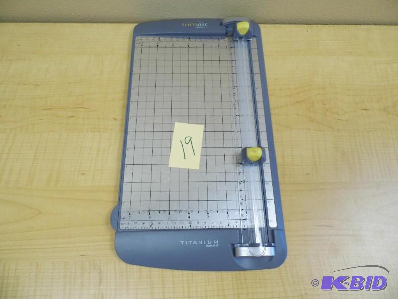 Trim Air Paper Cutter