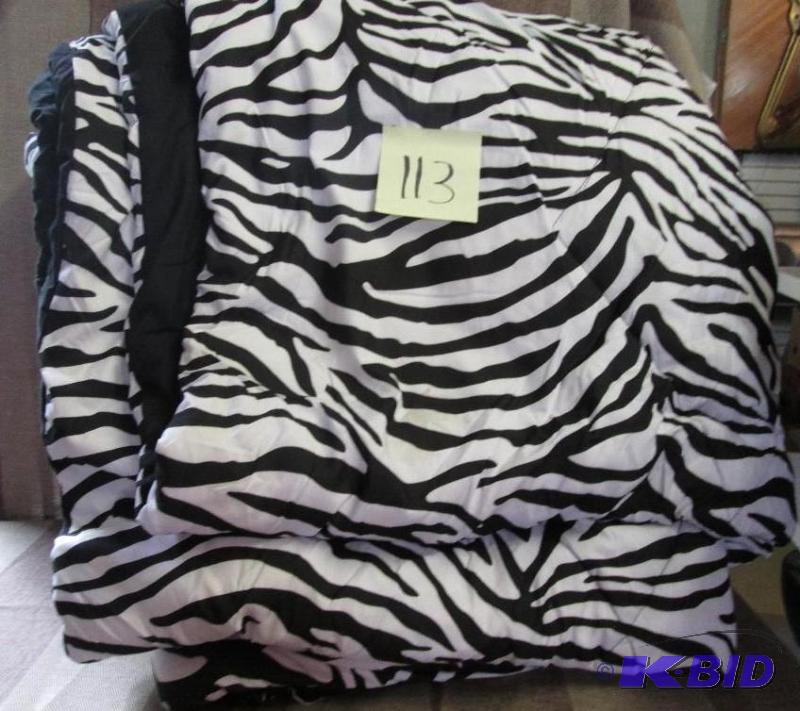 reversible zebra print and black comforter fu...