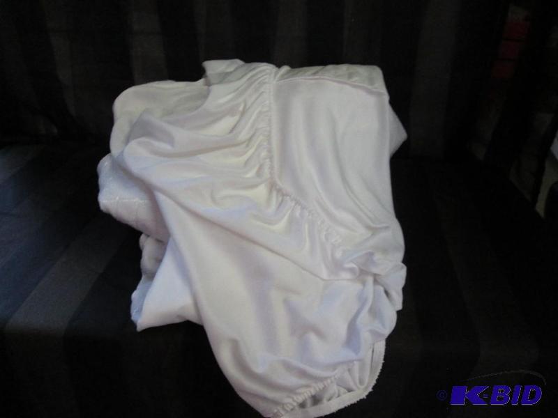 twin size mattress cover...