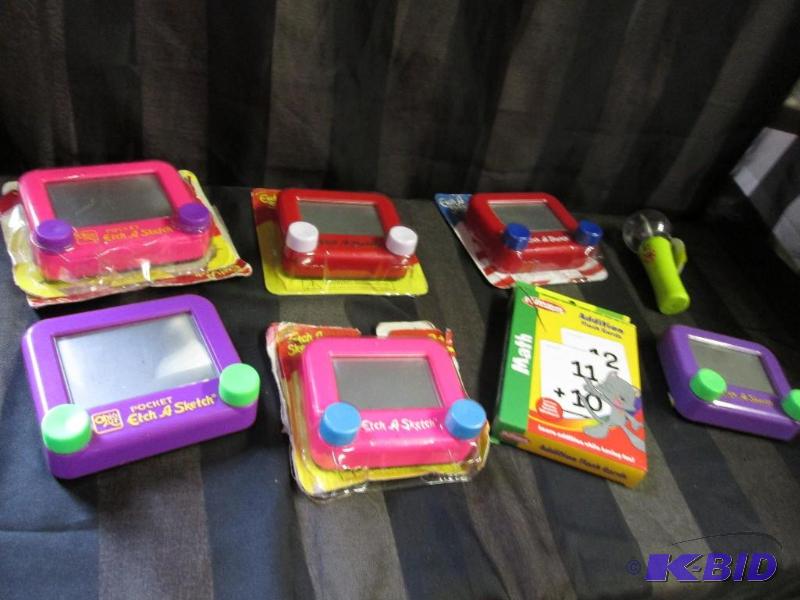 mixed lot of mini etch-a-sketches...
