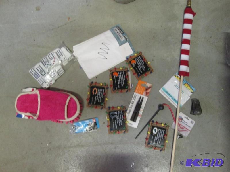 misc lot of dcor, dear santa magnets, flag, d...