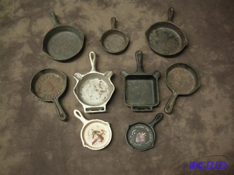 lot 126 image: Group of cast iron mini-fry pans