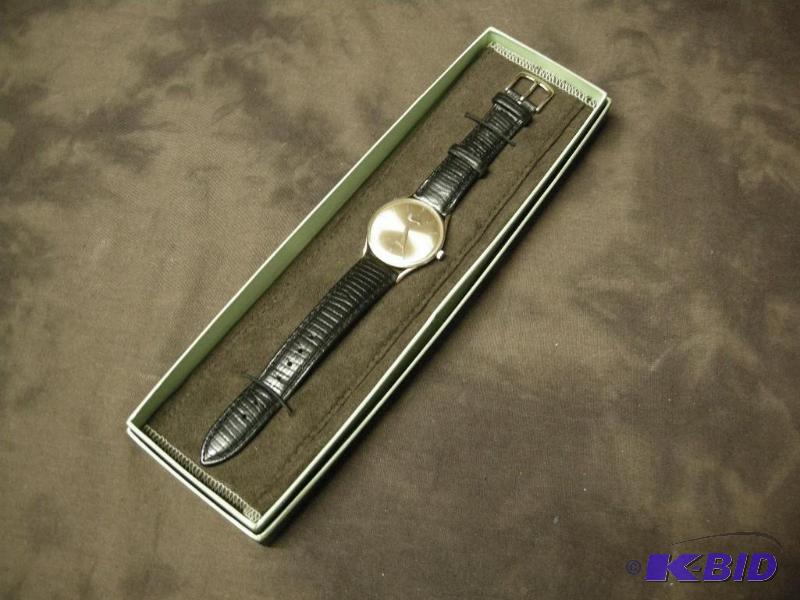 lot 140 image: Lucien Piccard 14kt gold mens watch