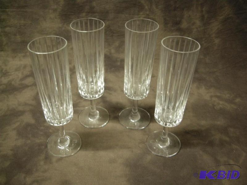 lot 152 image: 4 Baccarat crystal champagne flutes