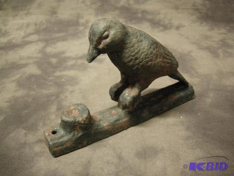 lot 158 image: Antique cast iron bird nutcracker